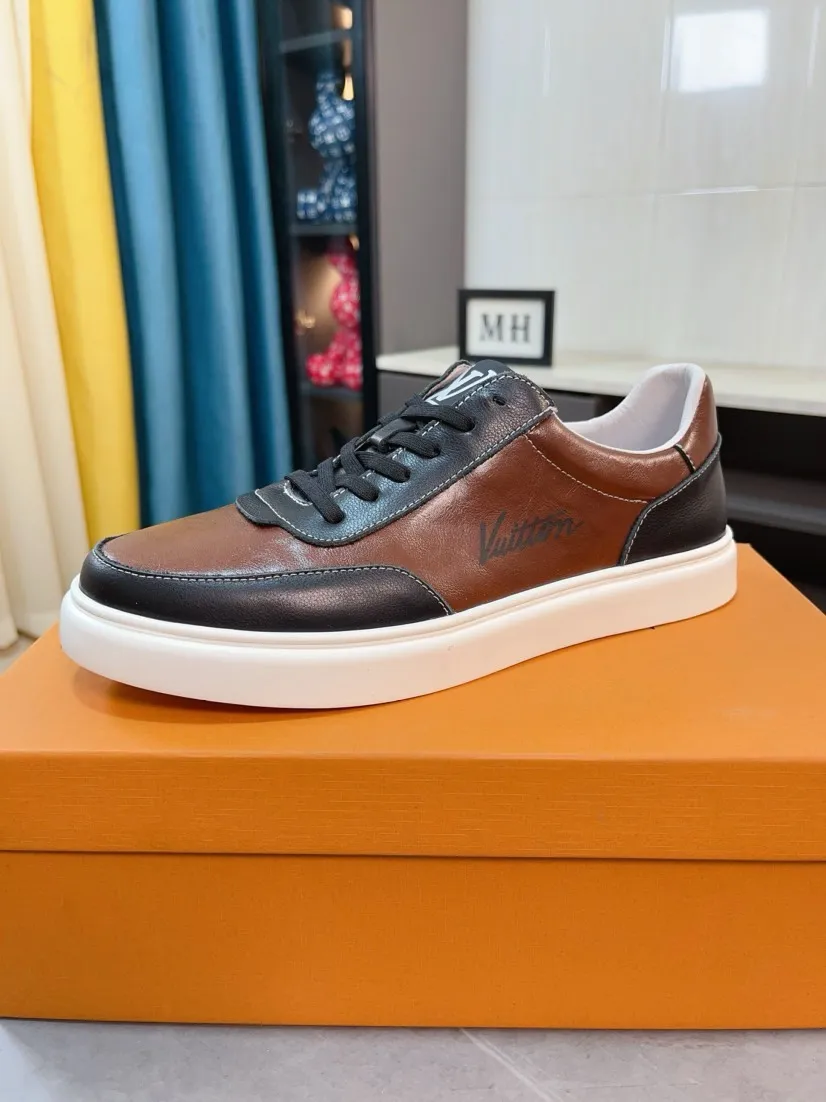 Ex-factory price 440🌹🌹[LV]🌹High-end brand of men's shoes: Official website 1:1 Latest masterpiece: The upper is made of first-layer cowhide imported from Italy with special materials➕made of full genuine leather lining🔥, making walking more convenient and comfortable! Exclusive new style, stunning work [color]! Create a fashionable personality to set off your uniqueness! A must-have for trendy men! Classic🔥Number: 38-44